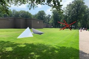 Piet Slegers and Mark Di Suvero, Kröller-Müller Museum, Netherlands. Photo: Georges Armaos.